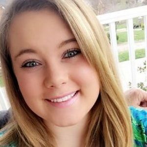 Meet your Posher, Emilee